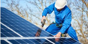 Installation Maintenance Panneaux Solaires Photovoltaïques à Lageon